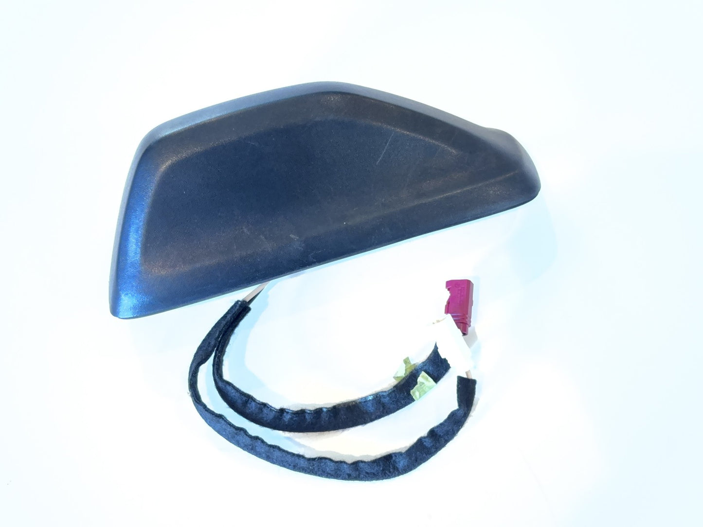 Shark Fin Roof Mounted Antenna, 2019-2022 Ram 2500 3500 68483909AA, Used OEM