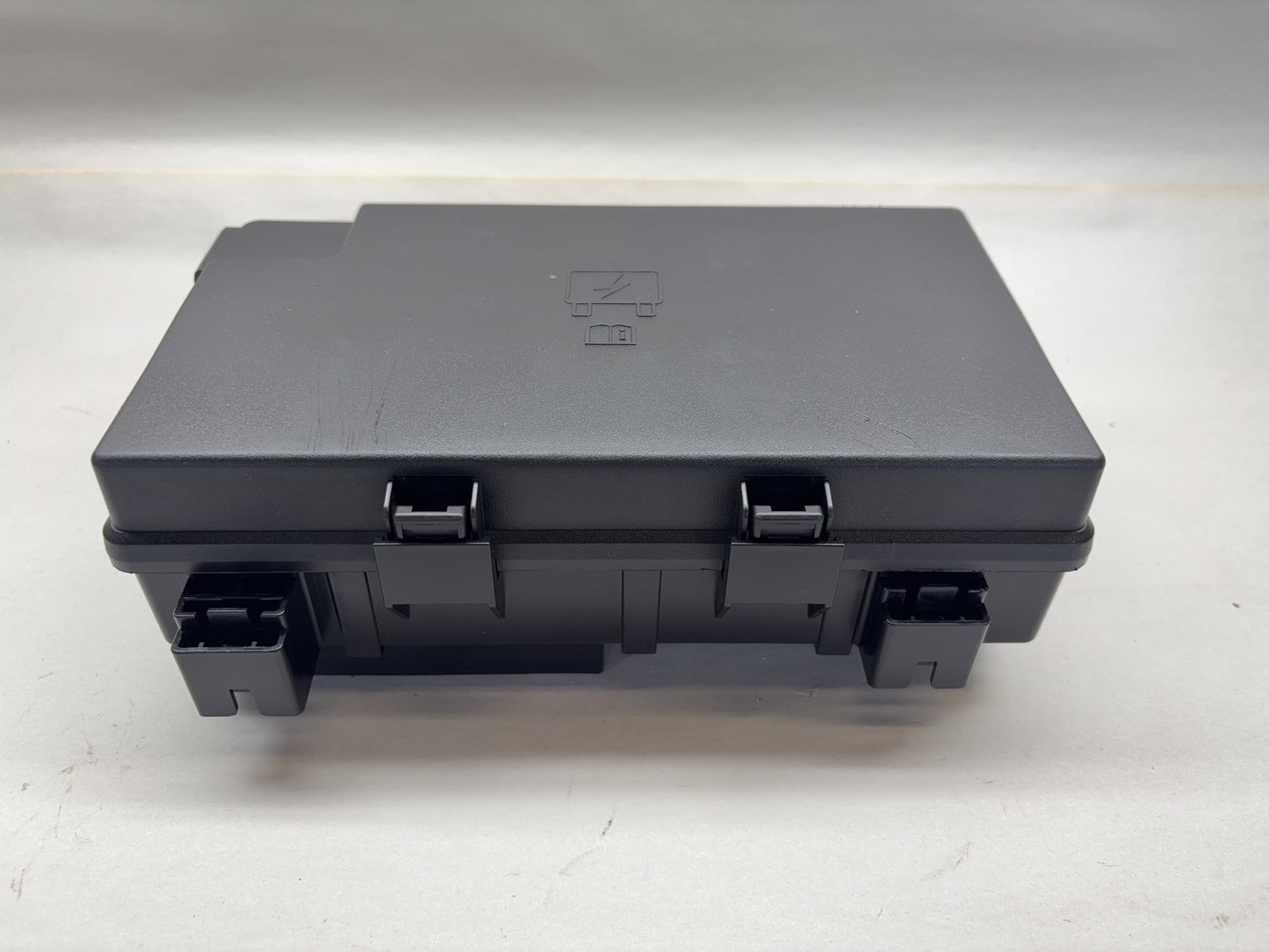 TIPM Integrated Power Module 2016-2018 Ram 1500 5.7L Hemi 68258527AA