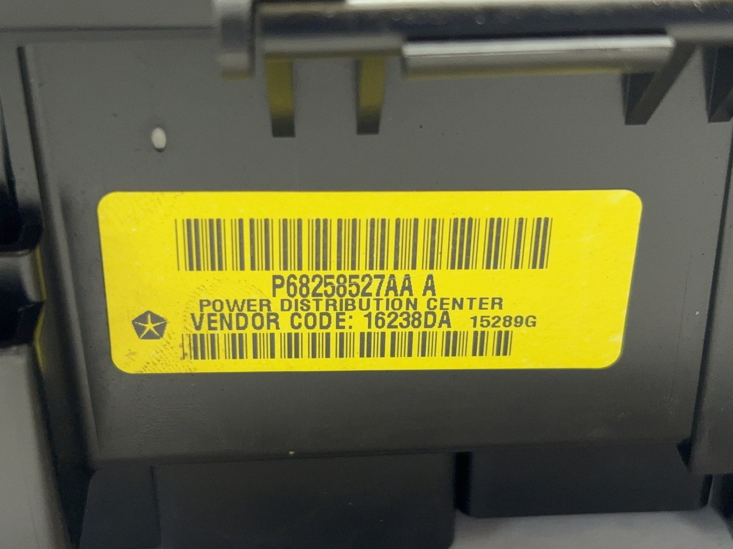 TIPM Integrated Power Module 2016-2018 Ram 1500 5.7L Hemi 68258527AA