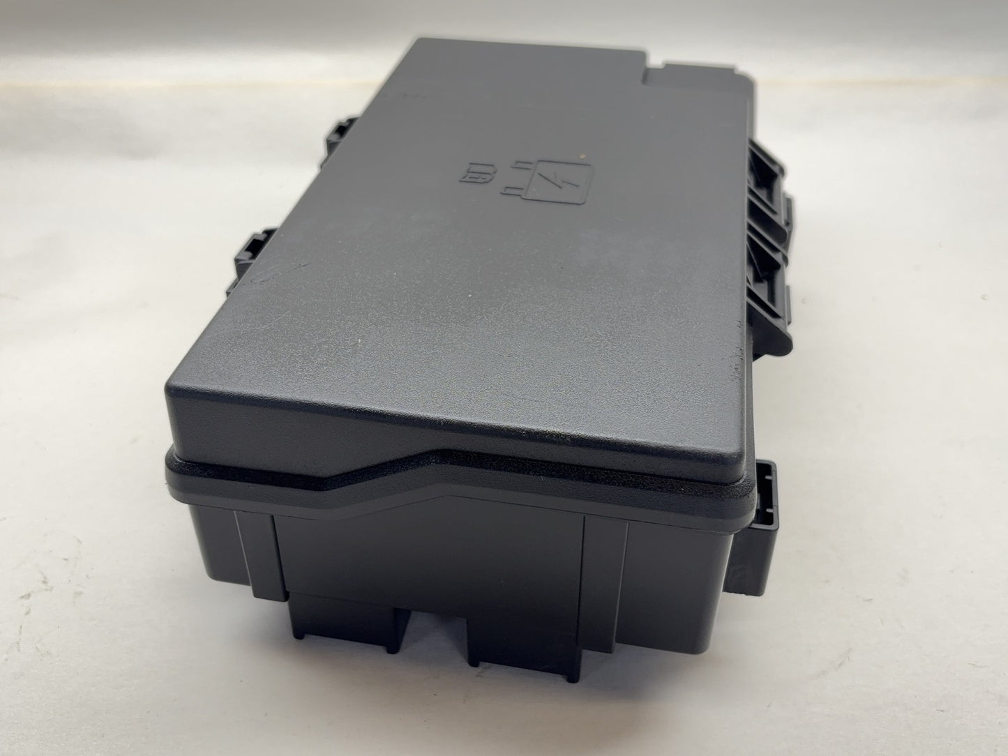 TIPM Integrated Power Module 2016-2018 Ram 1500 5.7L Hemi 68258527AA