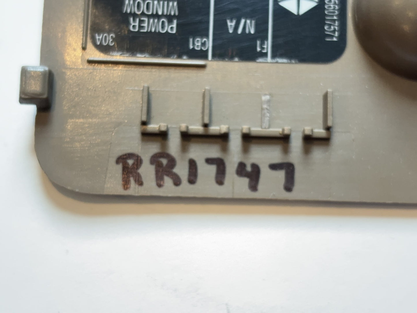 Dash Fuse Cover 1994-1997 Ram 1500 2500 3500 Tan 5CU60PD5 55114762 Used OEM