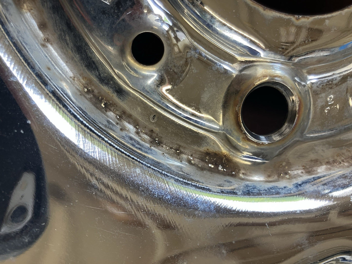 1994-01 Dodge 16x7 Chrome Steel Wheel. P/N 52057938AB. Interchange # 560-2039