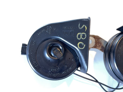 Dual Horn and Bracket 2018 Ram 1500 2500 3500, 2019-2023 Ram 2500 3500, 68297891
