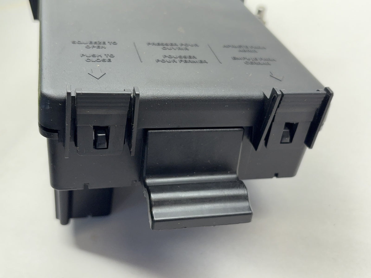 Totally Integrated Power Module TIPM 2008 Ram 1500 2500 3500 4x4 Gas 68028003AD