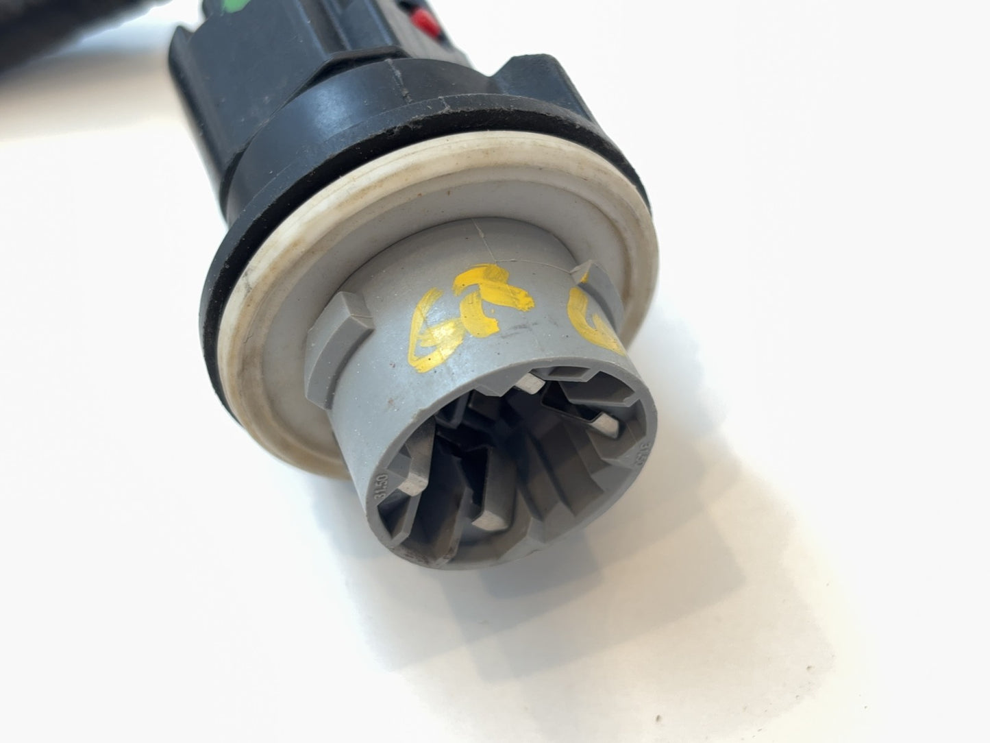 OEM Turn Signal Plug w Pigtail 2013-2018 Ram 1500 2500 3500 Tradesman SLT SXT ST