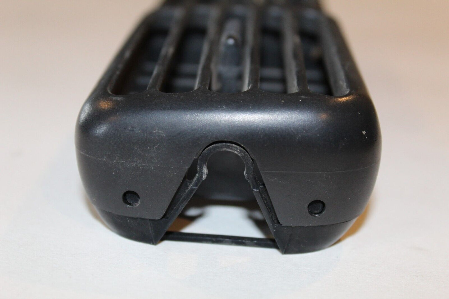 1998-2001 Ram 1500 98-02 Ram 2500 3500, Above Radio Vent Pair LH RH 5014840/4841