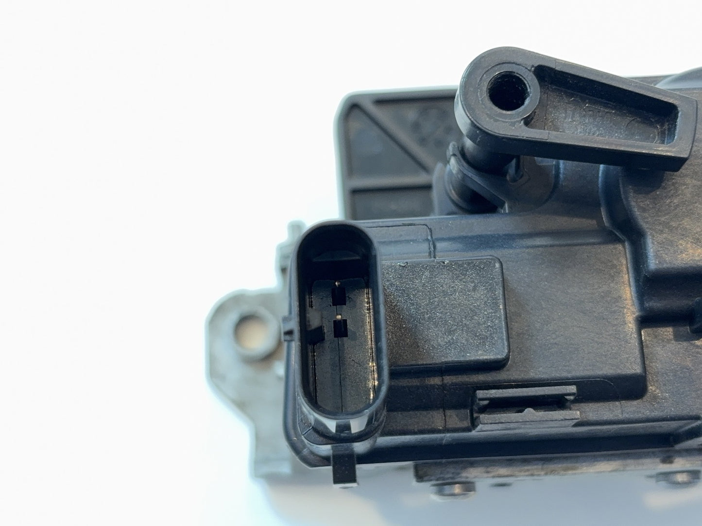 Tailgate Latch Actuator 2019-23 Ram 2500 3500 68362549AK Used Fits LH or RH